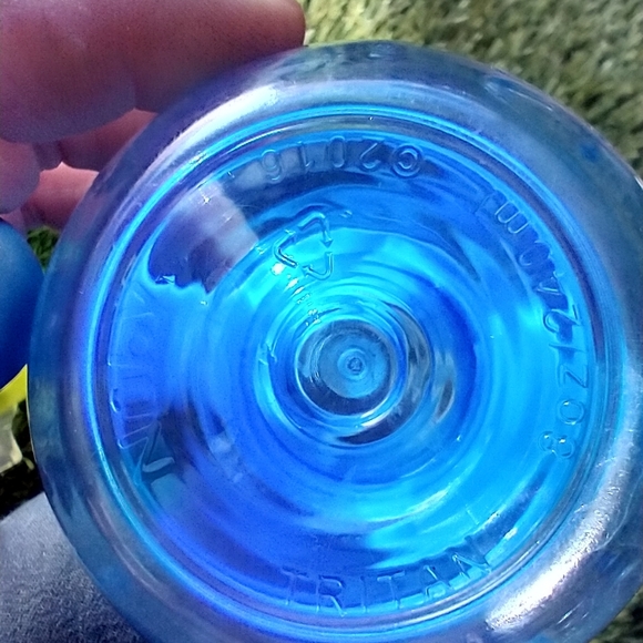 Nuby 8oz Sippy Cups 2pk Green/Blue - Picture 7 of 8